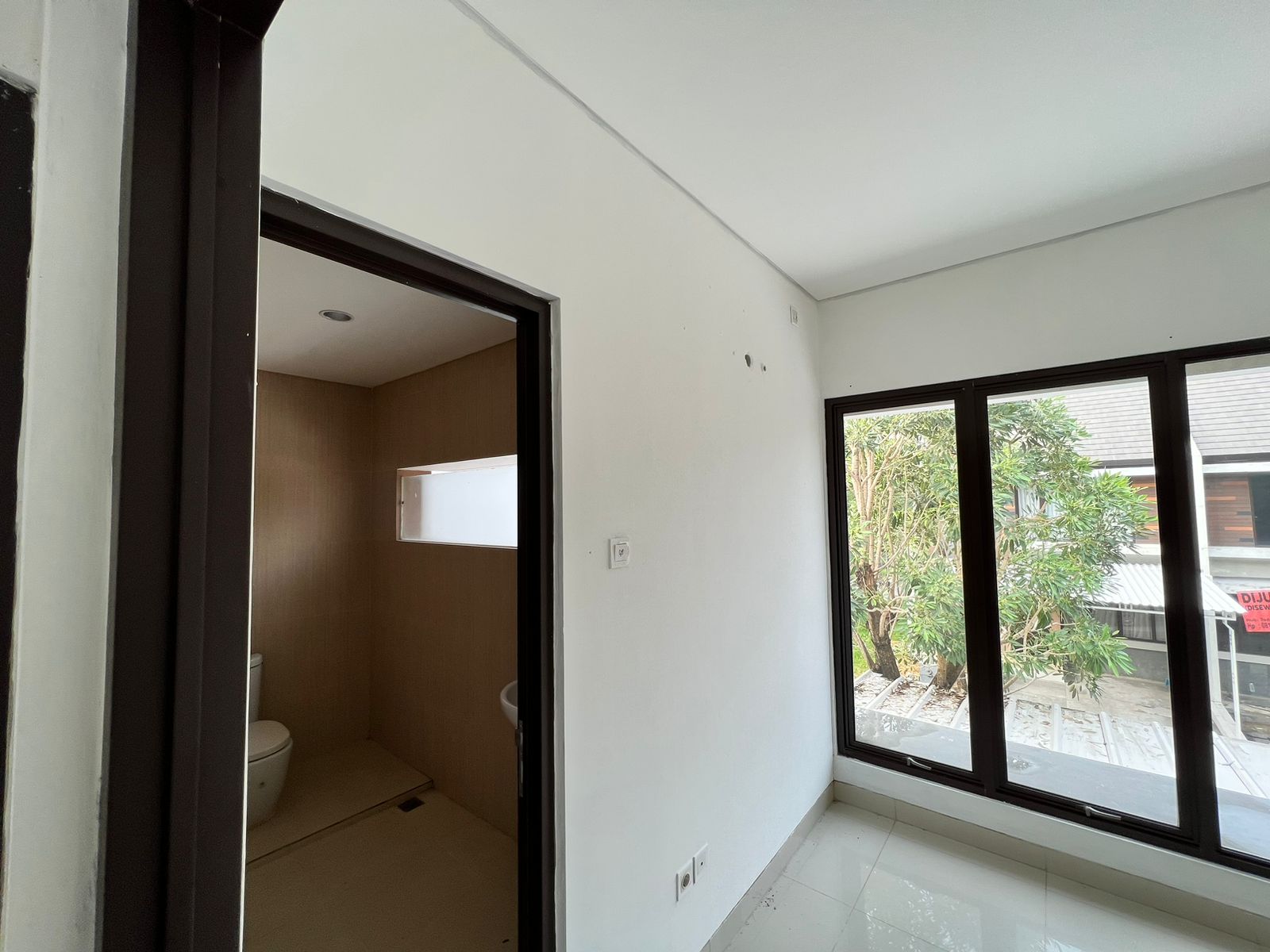 Rumah Dijual di Cluster Cosmo Lippo Cikarang
